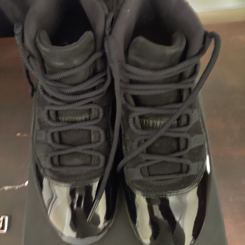 Jordan Retro 11 Cap And Gown